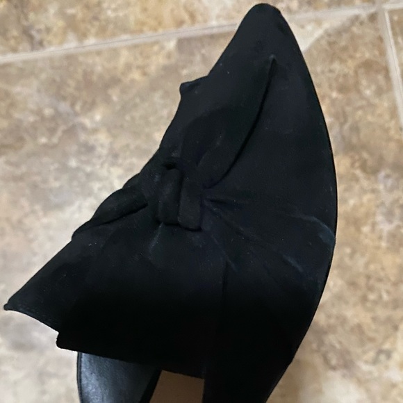 Tahari mules - Picture 2 of 4